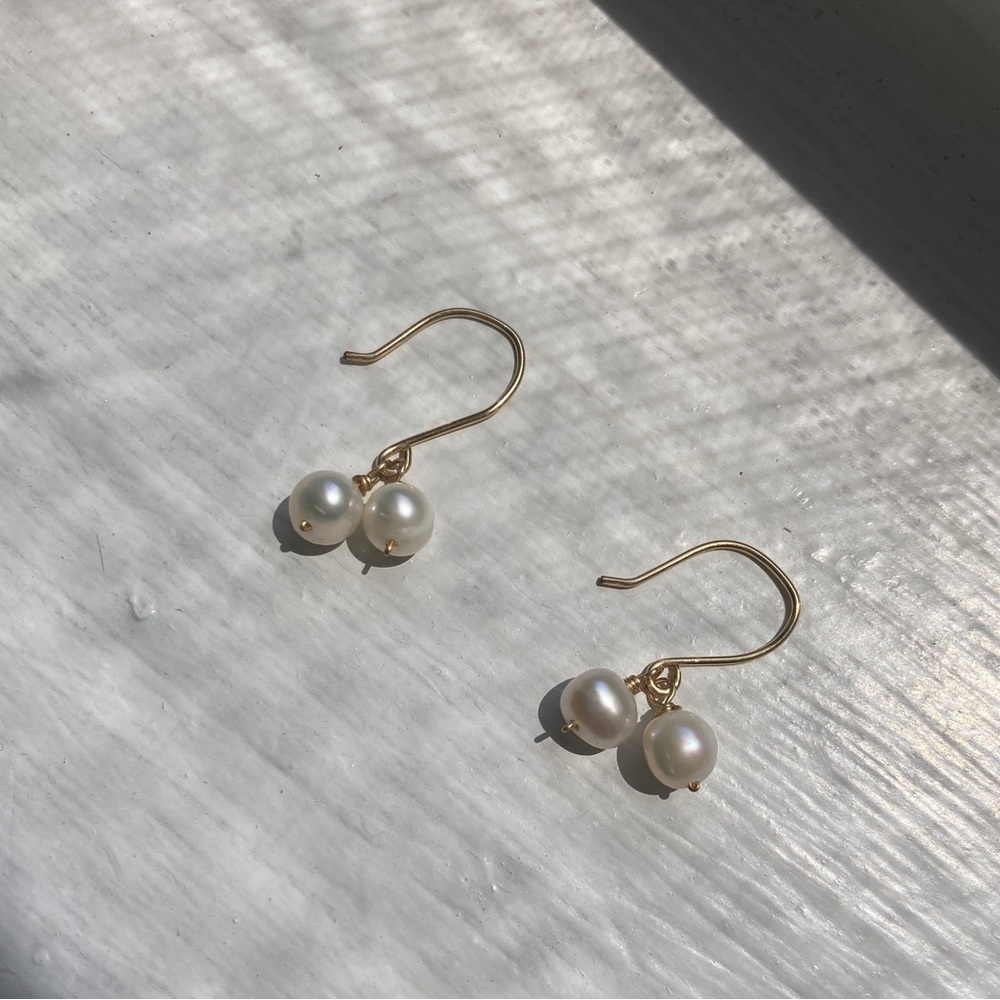 Handmade earrings- Pearl earrings ; baroque style; baroque pearls
